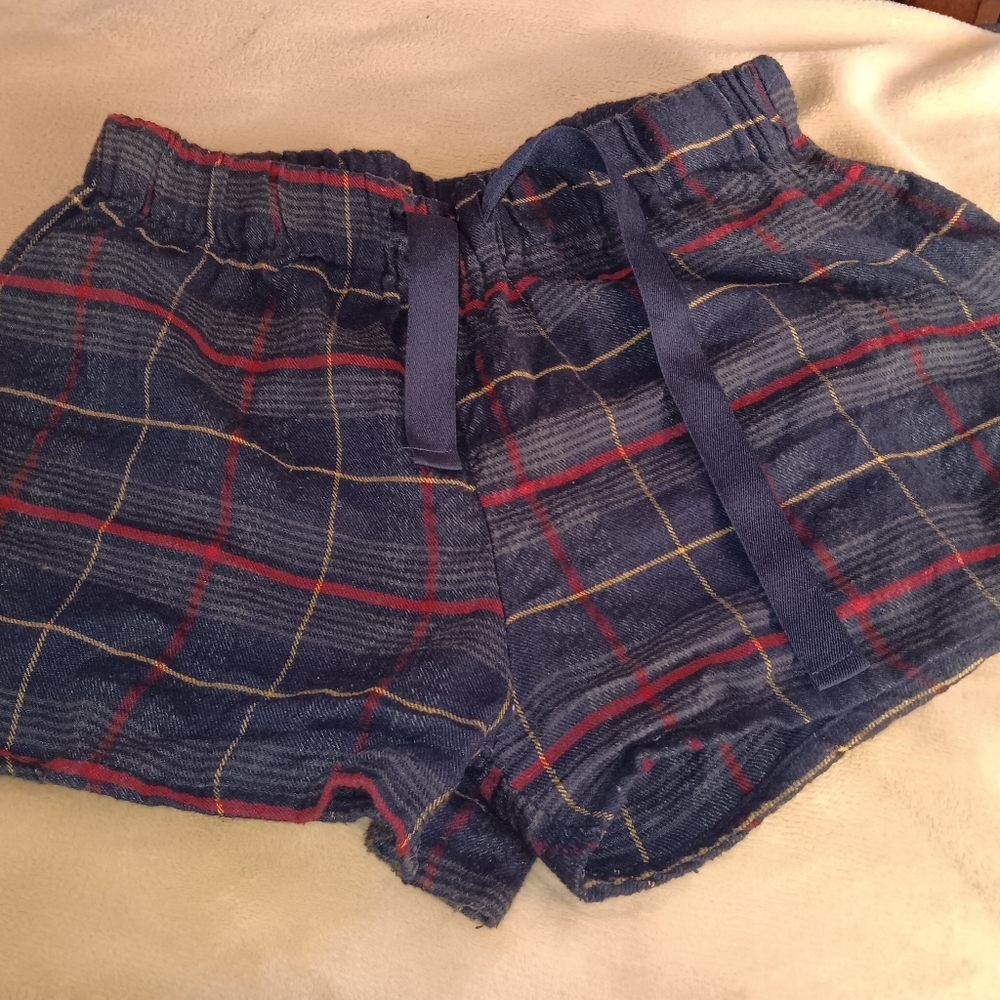 Women's size medium,  flannel pajama shorts